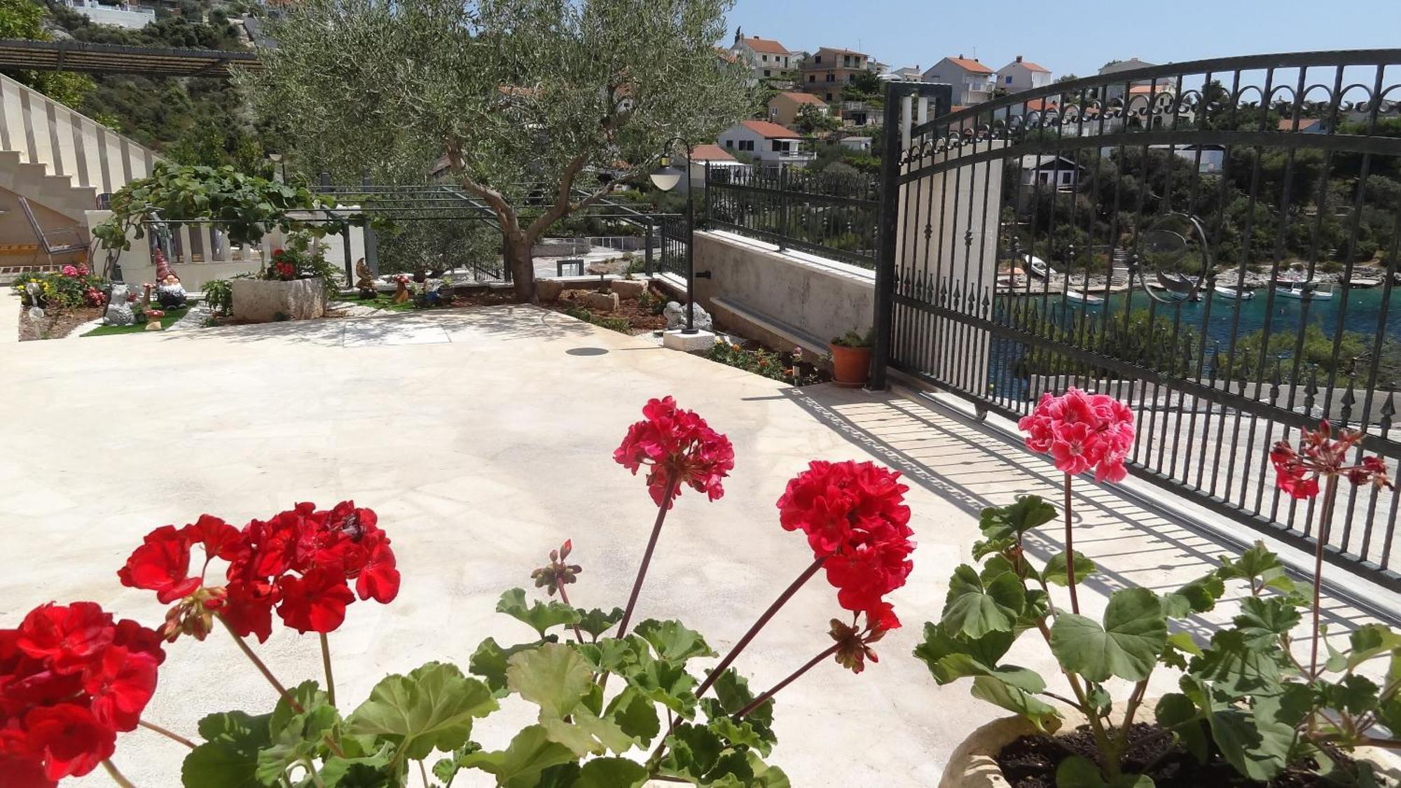 Apartments Branka - 30 M From Beach Sevid ภายนอก รูปภาพ